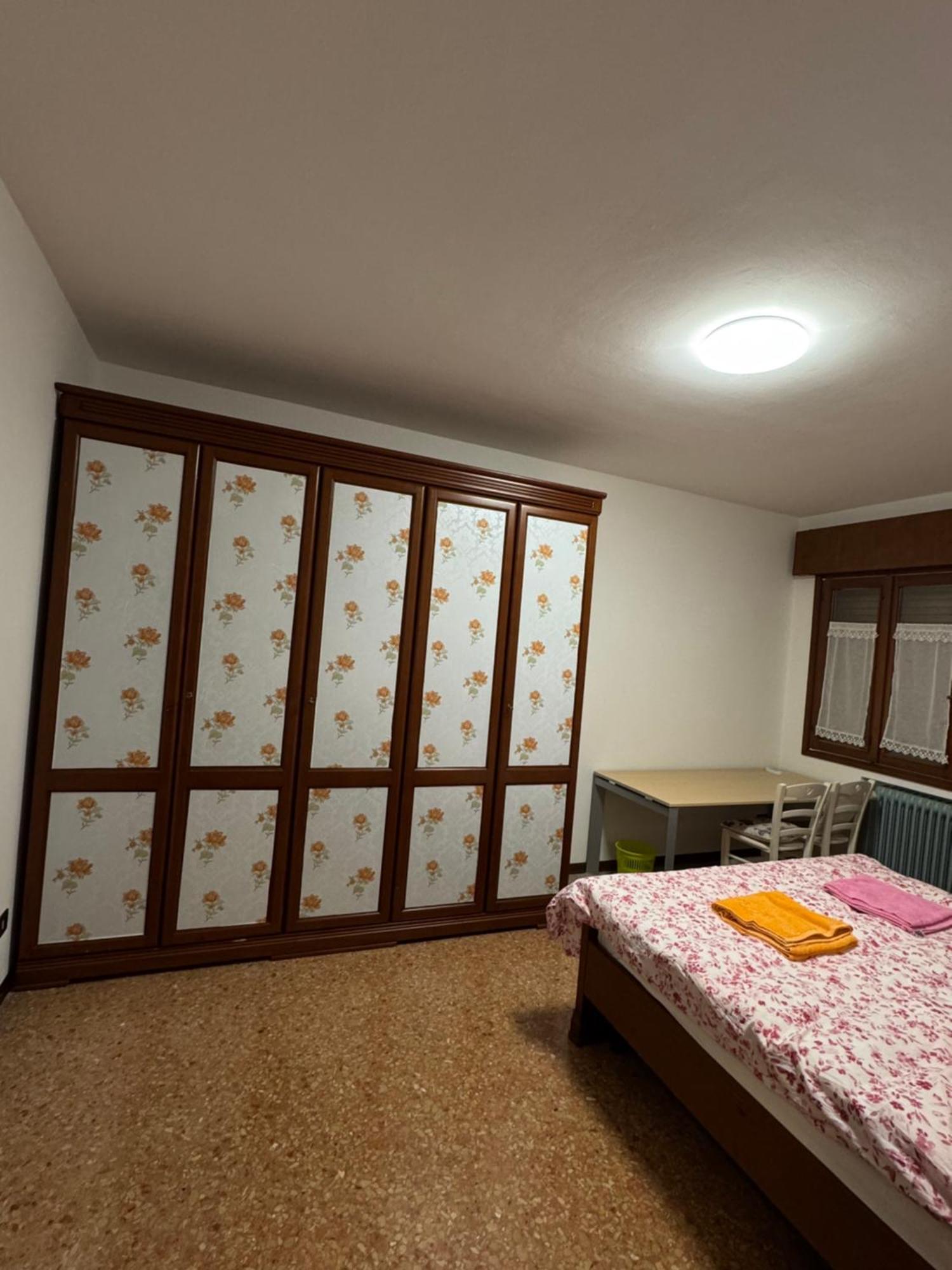 Venice Leisure Местре Екстериор снимка